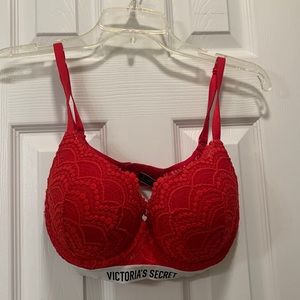Victoria secret T-shirt push up bra